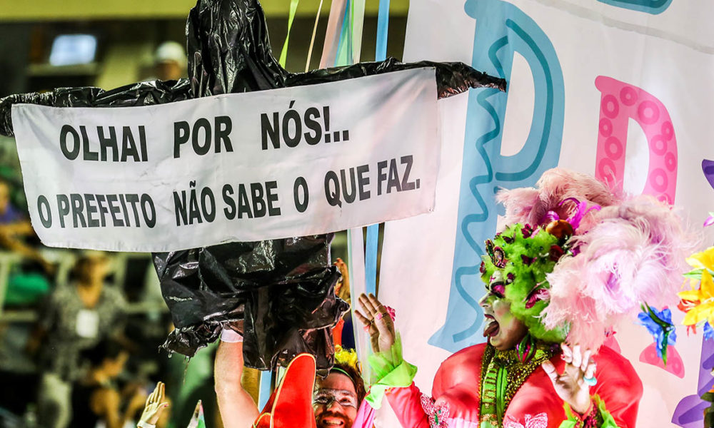 Veja como foi o desfile da Mangueira em 2018