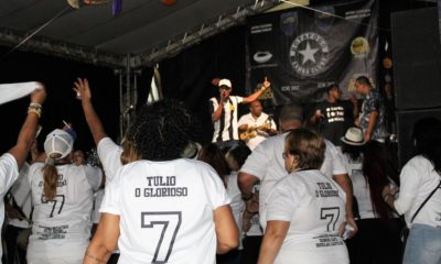 Botafogo Samba Clube classifica oito obras para a semifinal
