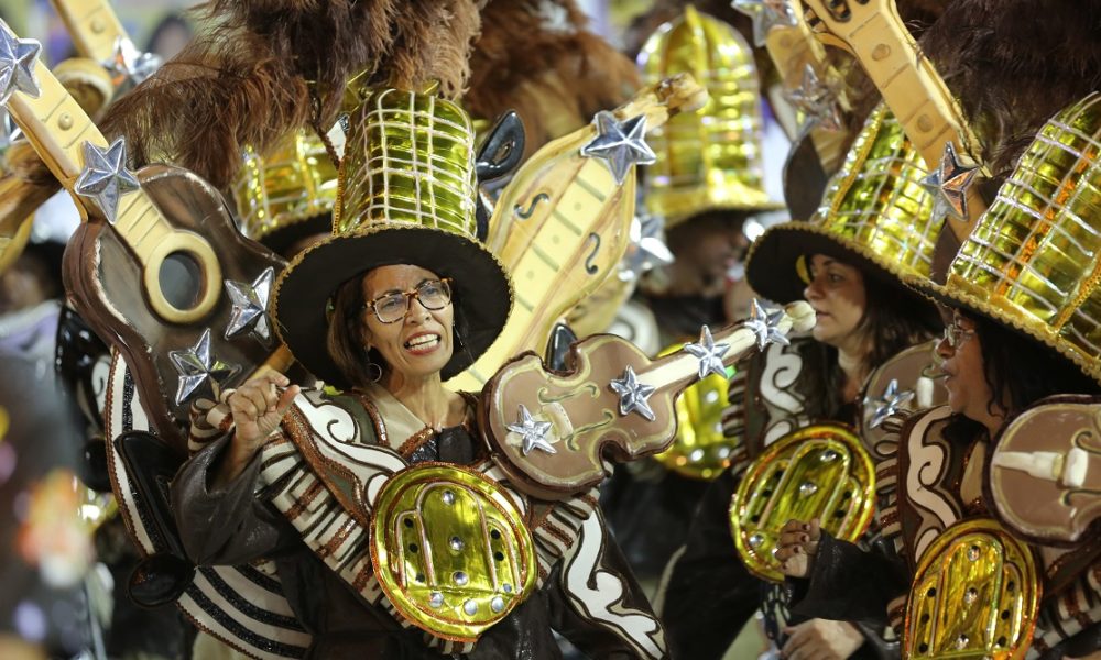 Qual o melhor samba-enredo da Série A na versão do CD