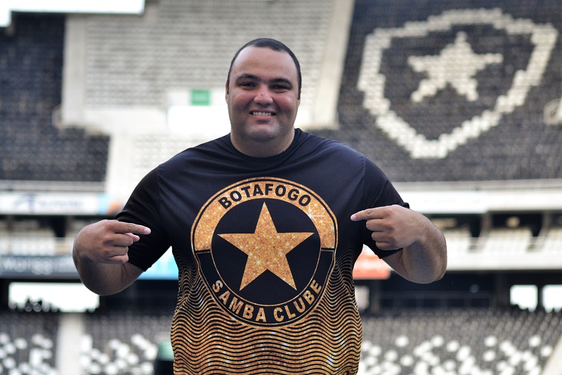 Botafogo Samba Clube tem novo intérprete