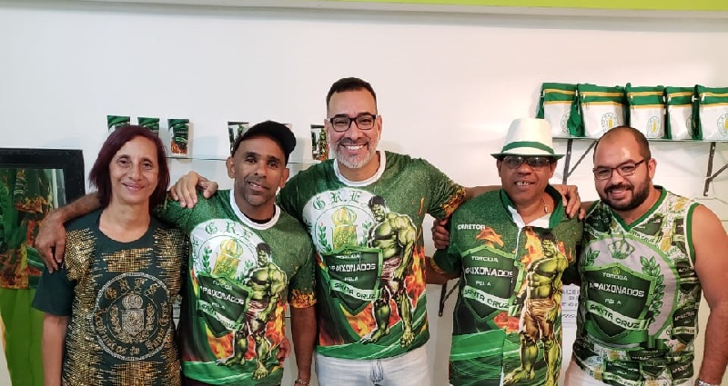 Cahê Rodrigues continuará na Santa Cruz e fará enredo com apoio da cidade de Barbalha