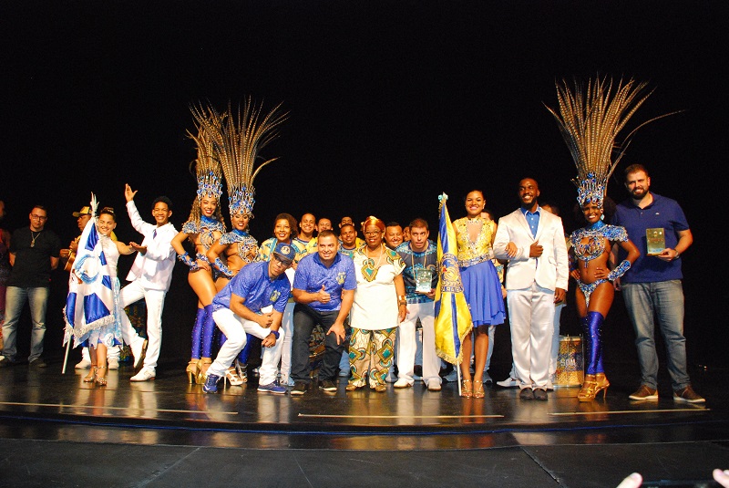 Troféu homenageia escolas que abordaram a cultura negra no Carnaval 2019