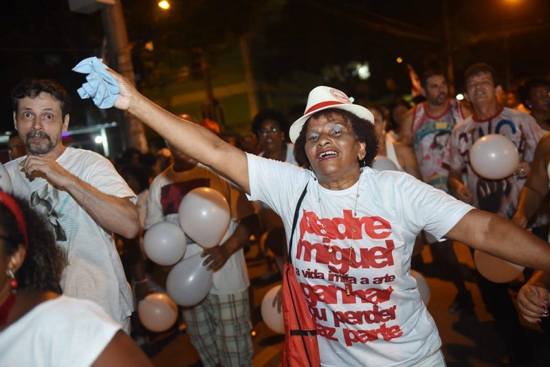 Unidos de Padre Miguel marca mais um ensaio de rua