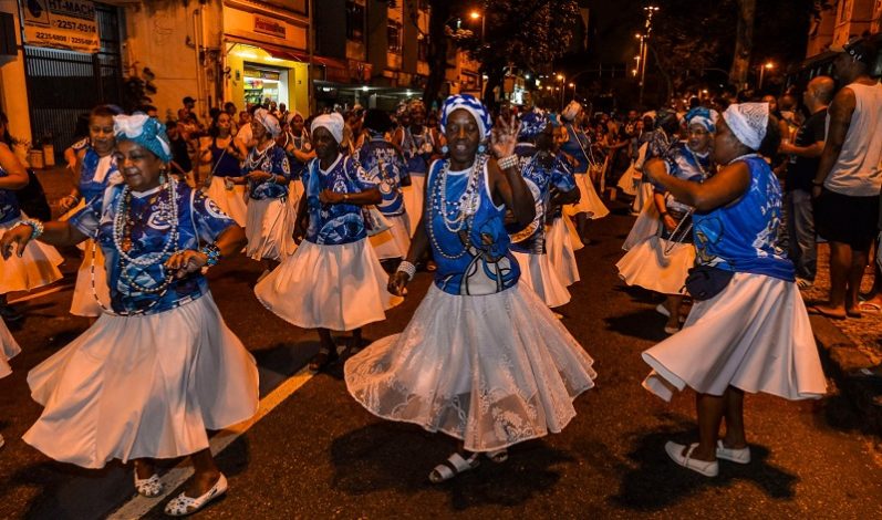 Vila Isabel programa ensaio de rua no domingo