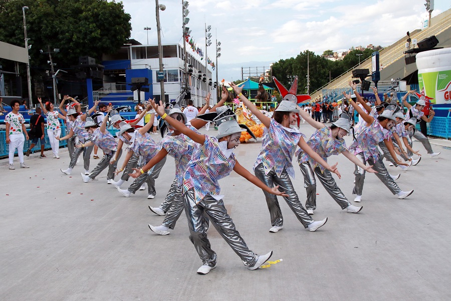 Retrospectiva 2020 Desfile das escolas de samba mirins