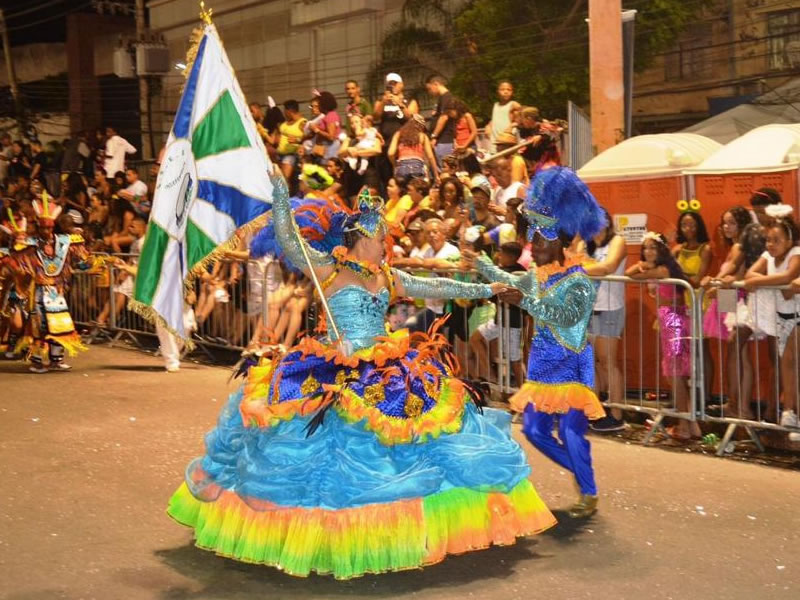 Domingo tem live show da Independente da Praça da Bandeira