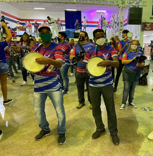 União da Ilha terá quatro sambas na final