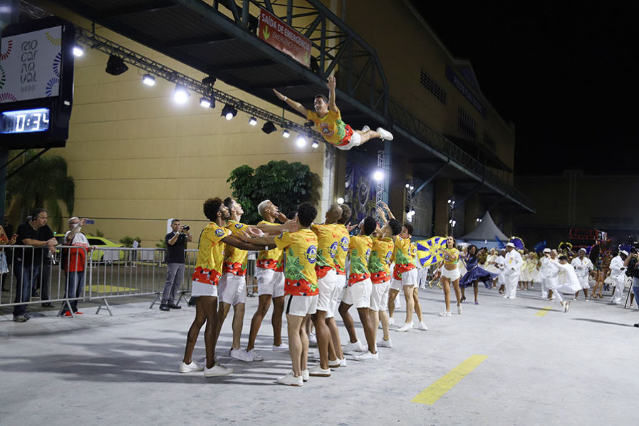 Veja imagens da segunda noite da Abertura do Rio Carnaval 2022