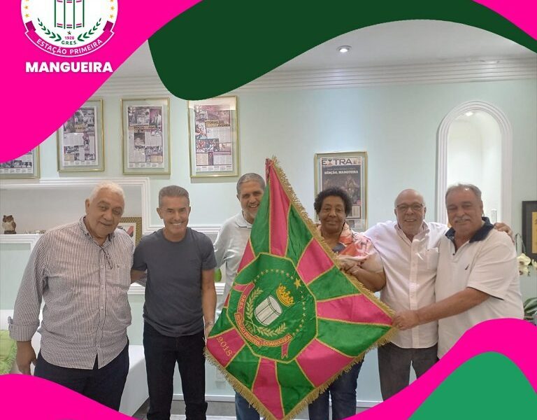 Mangueira apresenta enredo para ex-presidentes