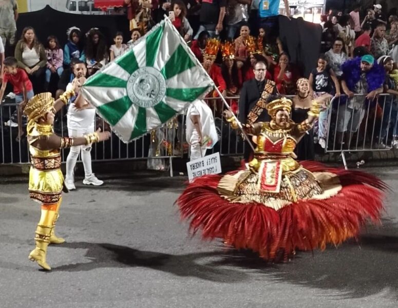 União de Jacarepaguá mantém casal para o Carnaval 2023