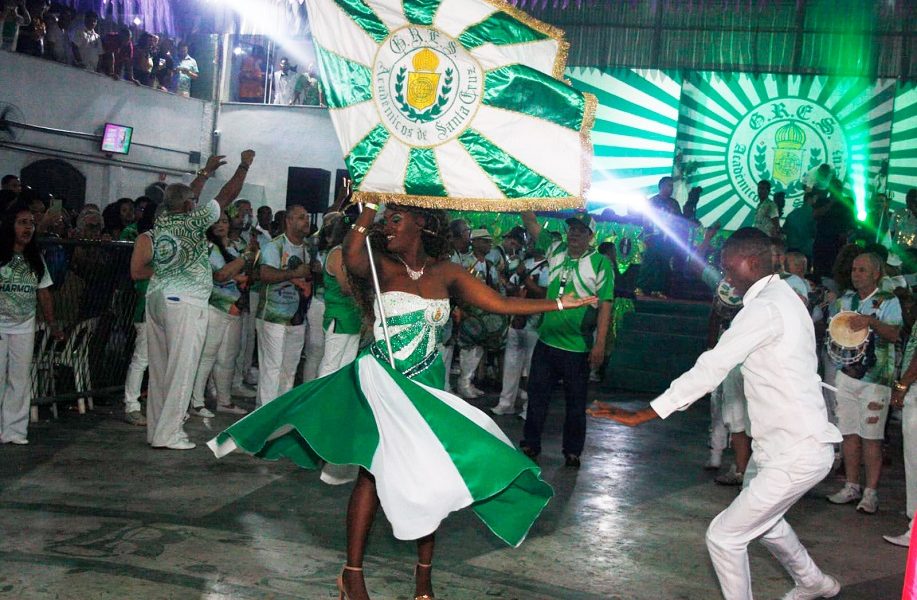 Santa Cruz promove bela festa e escolhe samba-enredo para o Carnaval 2024