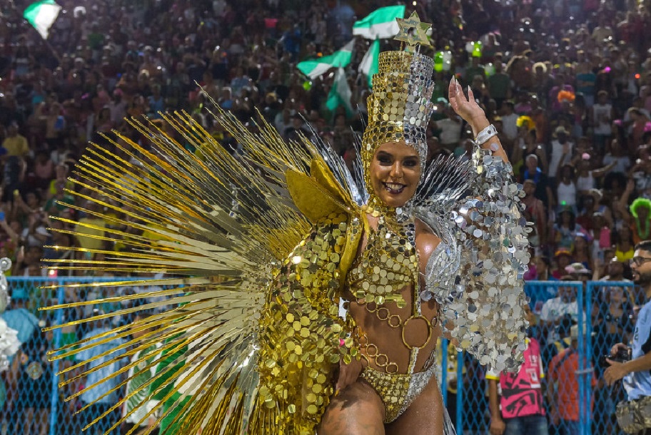 Giovana Angélica deixa o posto de rainha de bateria da Mocidade Independente