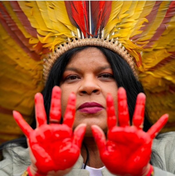 Ministra dos Povos Indígenas desfilará no Salgueiro