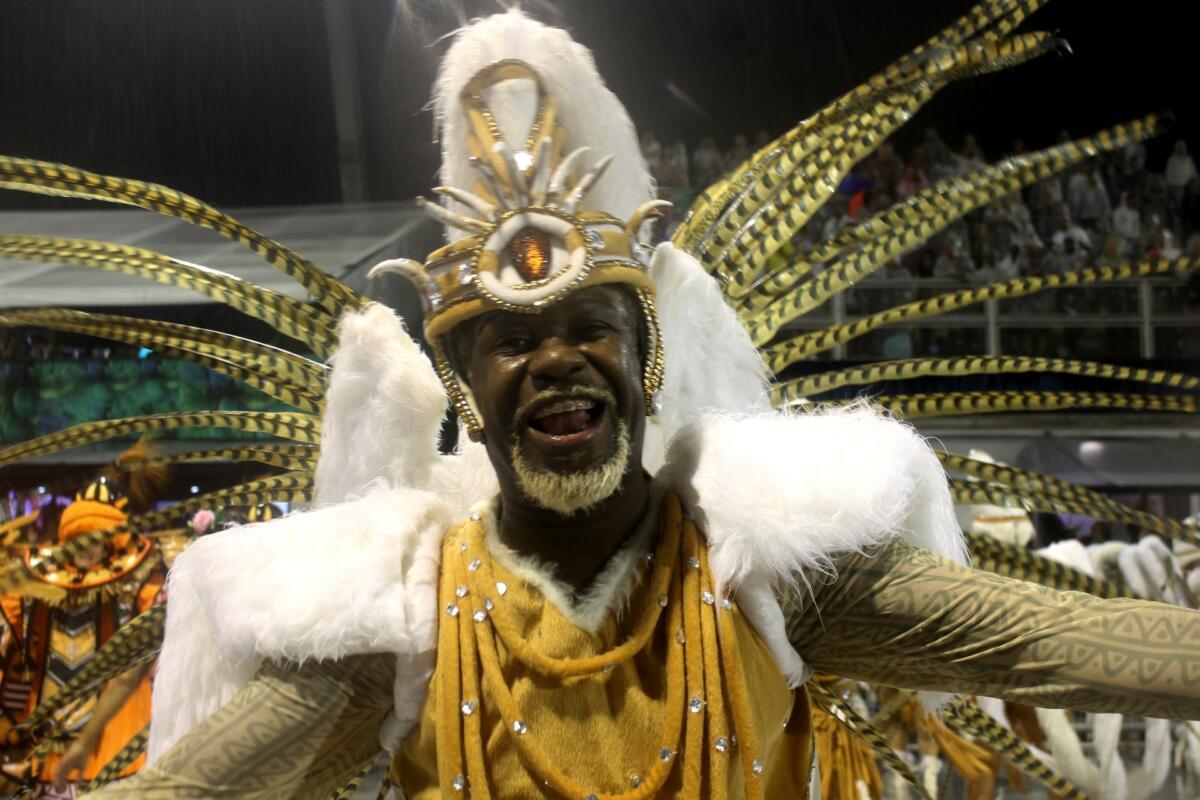 Curta a galeria de fotos do Desfile das Campeãs do Carnaval de São Paulo  2022 - Portal Carnaval